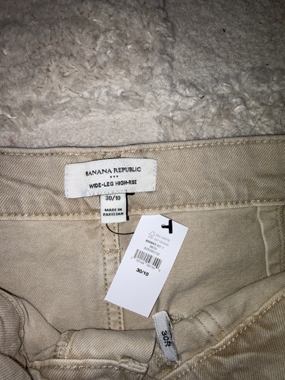 Banana Republic Wide Leg Jeans in Taupe - Picture 2 of 4